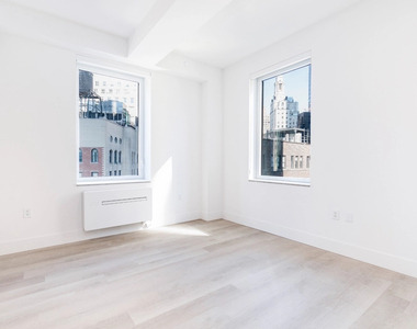 180 Pearl Street - Photo Thumbnail 1