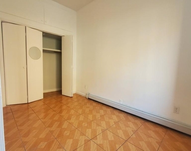 39 Debevoise Street - Photo Thumbnail 6
