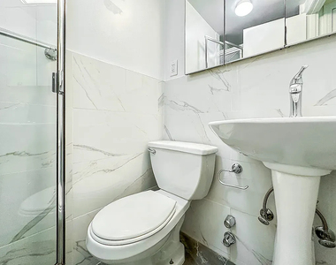 210 East 83rd Street, New York, NY 10028 - Photo Thumbnail 9