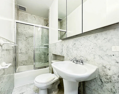210 East 83rd Street, New York, NY 10028 - Photo Thumbnail 7