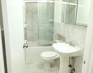 210 East 83rd Street, New York, NY 10028 - Photo Thumbnail 6