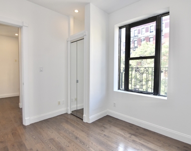 Tiemann Place - Photo Thumbnail 6
