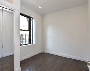 Tiemann Place - Photo Thumbnail 5
