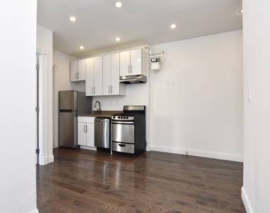 Tiemann Place - Photo Thumbnail 3
