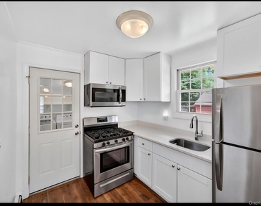 12 Lake Region Boulevard - Photo Thumbnail 9