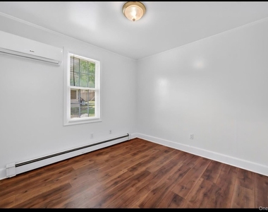 12 Lake Region Boulevard - Photo Thumbnail 14