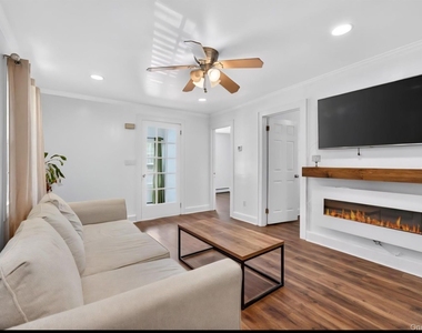 12 Lake Region Boulevard - Photo Thumbnail 5