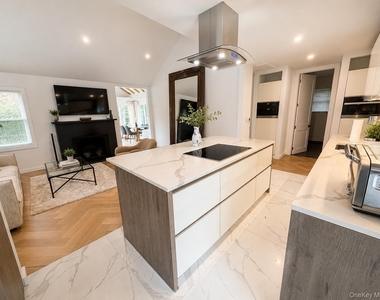 18 Kirk Lake Drive - Photo Thumbnail 4