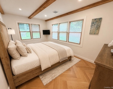 18 Kirk Lake Drive - Photo Thumbnail 16