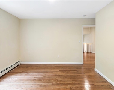 674 Sprout Brook Road - Photo Thumbnail 12