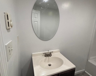 141 Huguenot Drive - Photo Thumbnail 10
