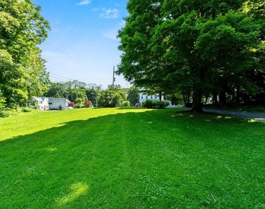 1860 E Main Street - Photo Thumbnail 16