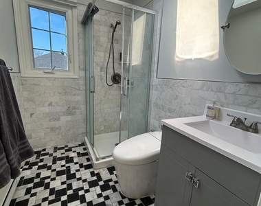 17 Cottonwood Road - Photo Thumbnail 8