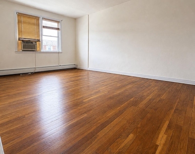 214-13 46 Road - Photo Thumbnail 2
