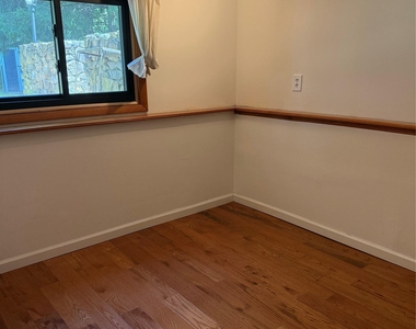 55 Cumberland Road - Photo Thumbnail 12