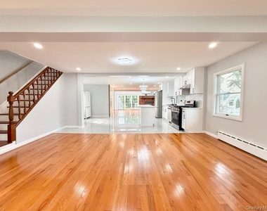 20 Baylis Place - Photo Thumbnail 1