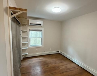 14 Locust Street - Photo Thumbnail 2