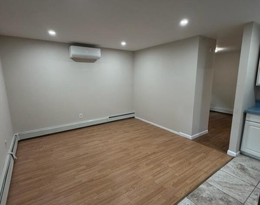14 Locust Street - Photo Thumbnail 4