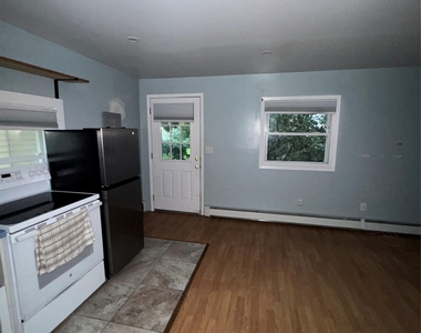 14 Locust Street - Photo Thumbnail 4