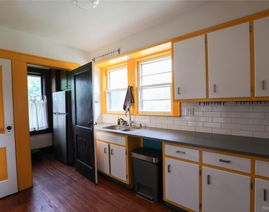 375 Broadway - Photo Thumbnail 4