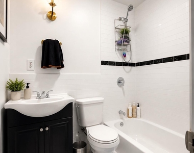 2 Lee Court - Photo Thumbnail 14