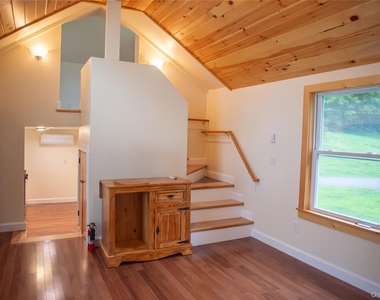 449 N Quaker Lane - Photo Thumbnail 1