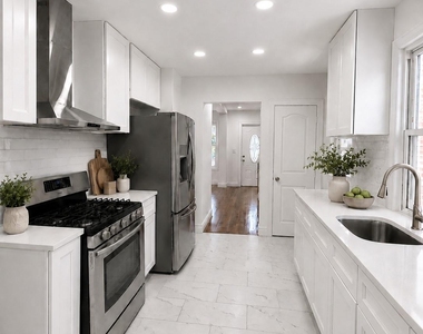 39 Rathbun Avenue - Photo Thumbnail 6