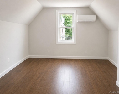39 Rathbun Avenue - Photo Thumbnail 20
