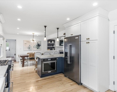 1214 Maple Avenue - Photo Thumbnail 12