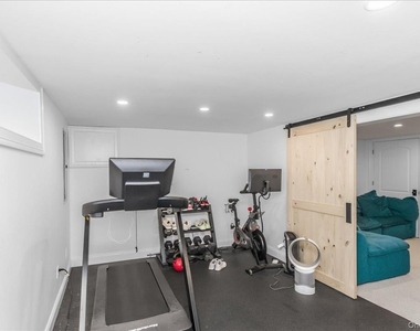 1214 Maple Avenue - Photo Thumbnail 24