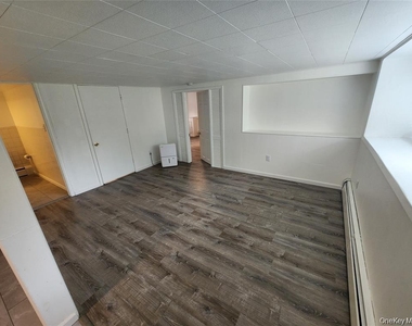 16 Ardmore Street - Photo Thumbnail 10