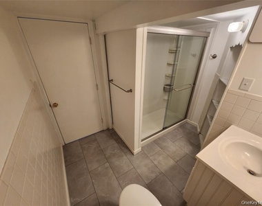 16 Ardmore Street - Photo Thumbnail 14