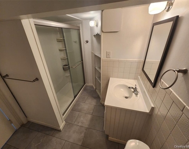 16 Ardmore Street - Photo Thumbnail 13