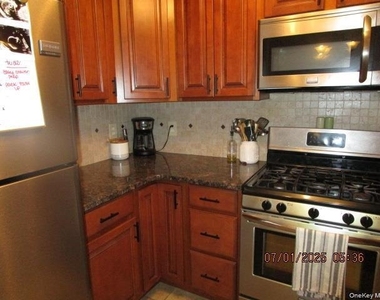 28 Lexington Hill - Photo Thumbnail 1