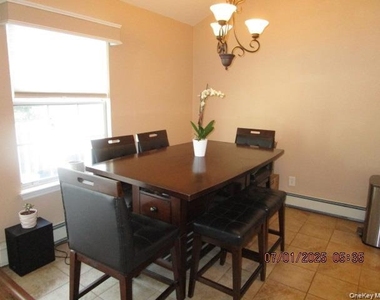 28 Lexington Hill - Photo Thumbnail 3