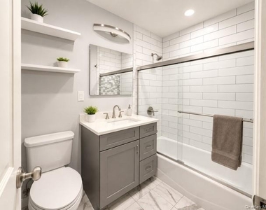 141 E Lake Boulevard - Photo Thumbnail 8