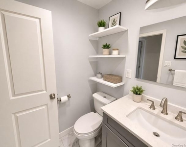 141 E Lake Boulevard - Photo Thumbnail 10
