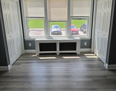 11 White Plains Avenue - Photo Thumbnail 11
