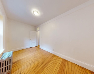 292 Riverside Drive - Photo Thumbnail 5