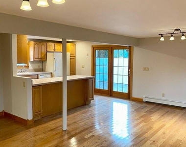 1630 Jefferson Avenue - Photo Thumbnail 2
