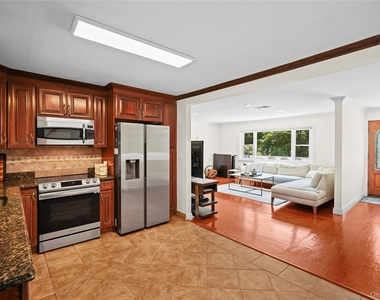 4 Hickory Drive - Photo Thumbnail 9