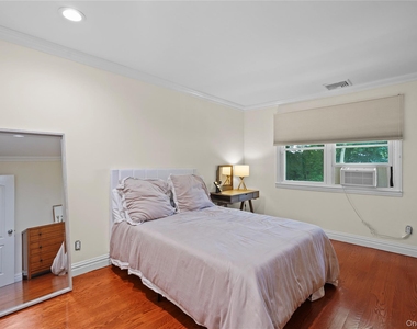 4 Hickory Drive - Photo Thumbnail 16