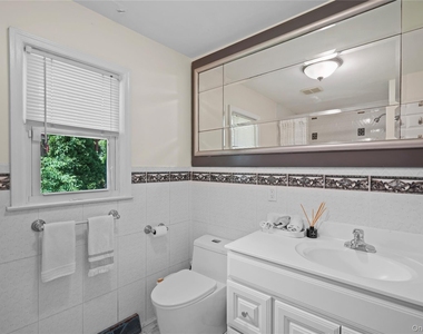 4 Hickory Drive - Photo Thumbnail 13