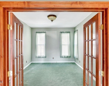 160 Market Street - Photo Thumbnail 14