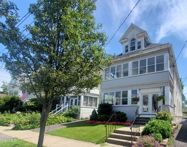 38 Summit Avenue - Photo Thumbnail 44