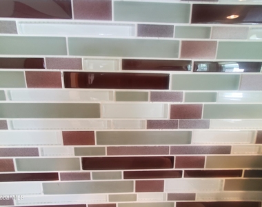 38 Summit Avenue - Photo Thumbnail 31