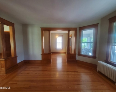 38 Summit Avenue - Photo Thumbnail 5