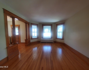 38 Summit Avenue - Photo Thumbnail 11