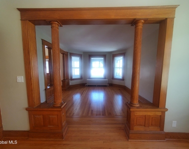 38 Summit Avenue - Photo Thumbnail 10