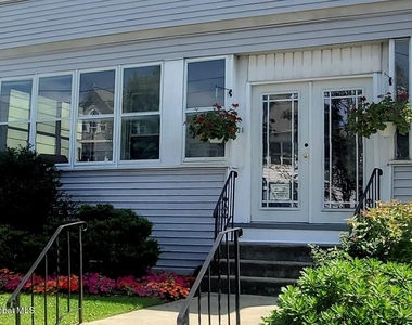 38 Summit Avenue - Photo Thumbnail 43